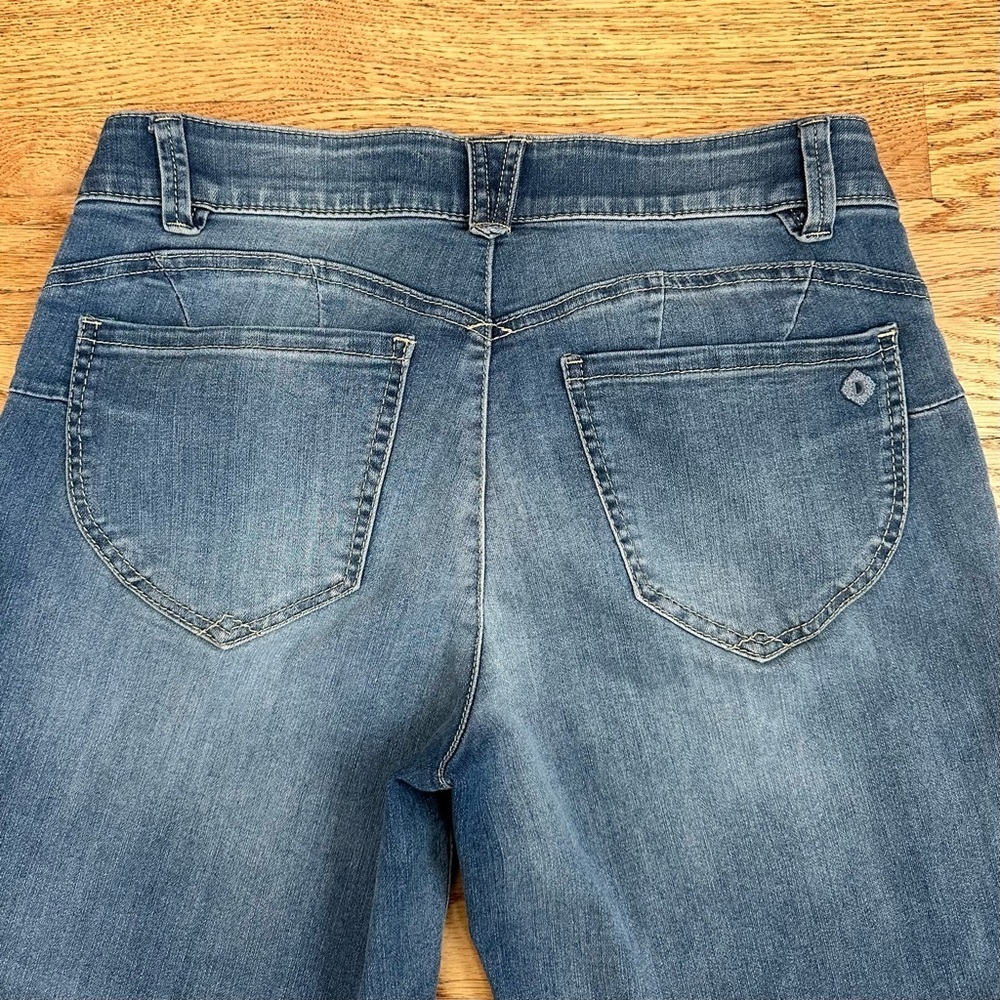 Democracy Absolution Indigo Denim Jean Shorts Size 4 - Picture 7 of 10